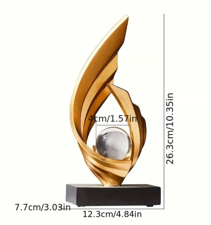 Goldene Flamme der Klarheit – Spirituelle Dekoration mit Kristallkugel