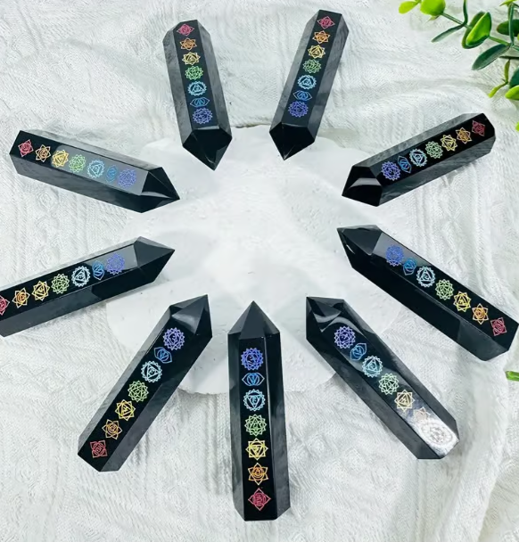 Schwarzer Obsidian Chakra-Turm