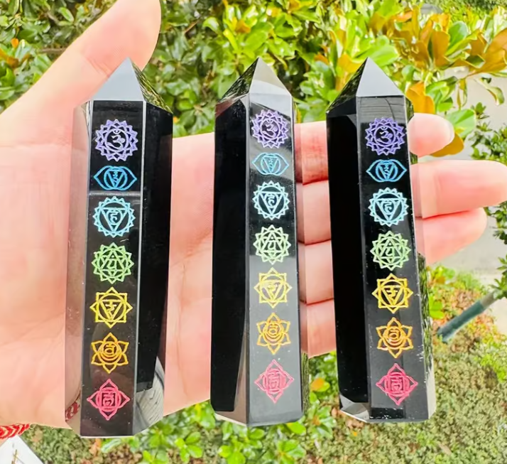 Schwarzer Obsidian Chakra-Turm